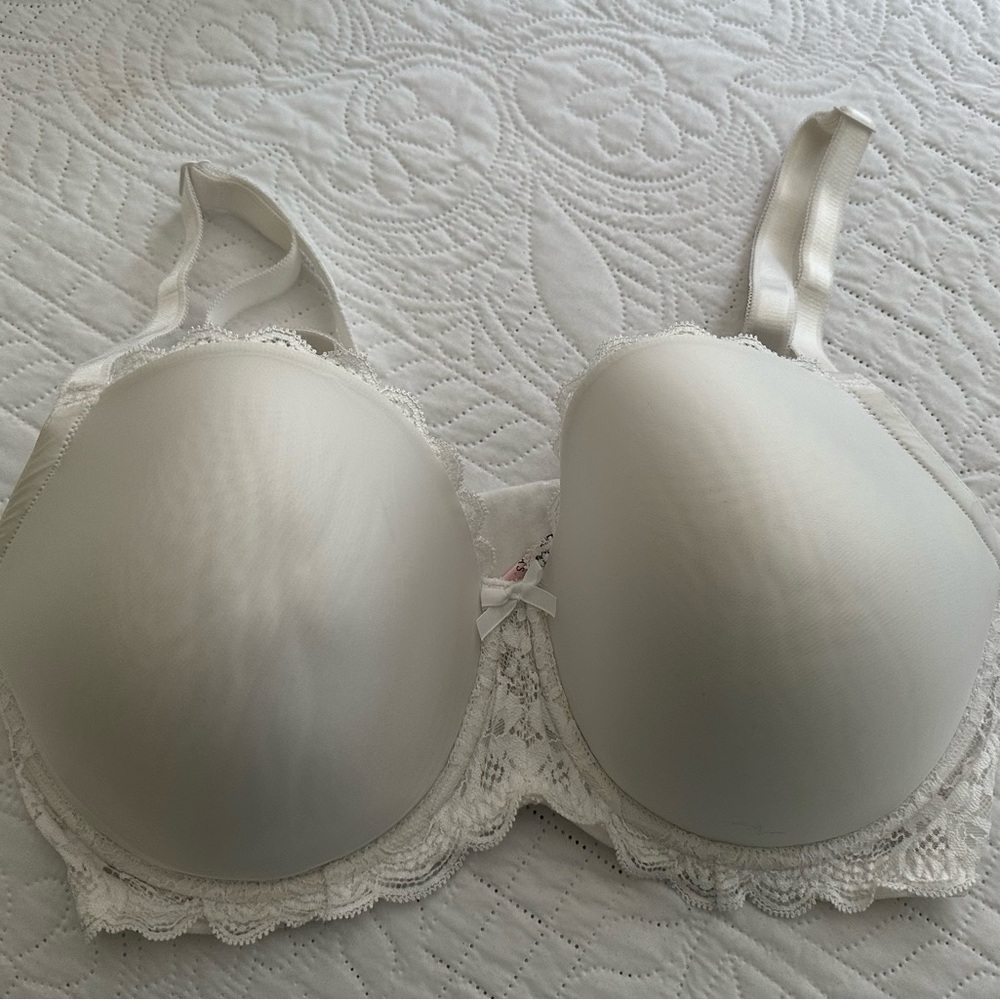 Victoria Secret underwire bra